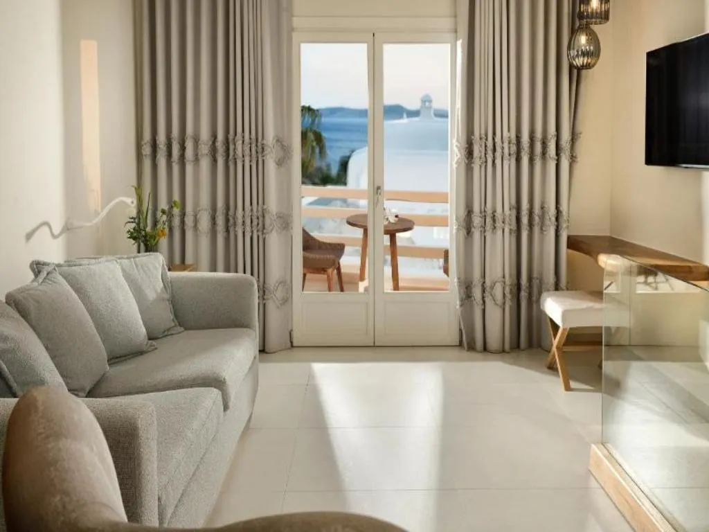 SUITE WITH PRIVATE POOL Room, Anax Resort And Spa, Mykonos