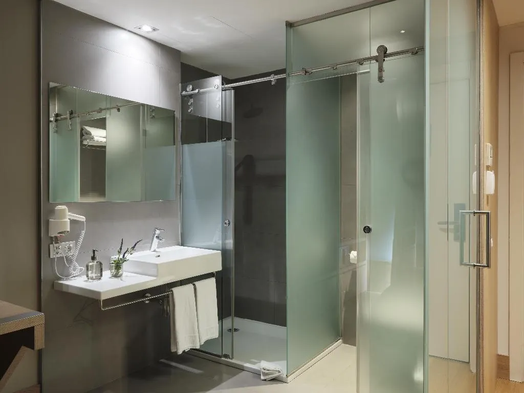 Room, Qgat Suites & Events, Barcelona