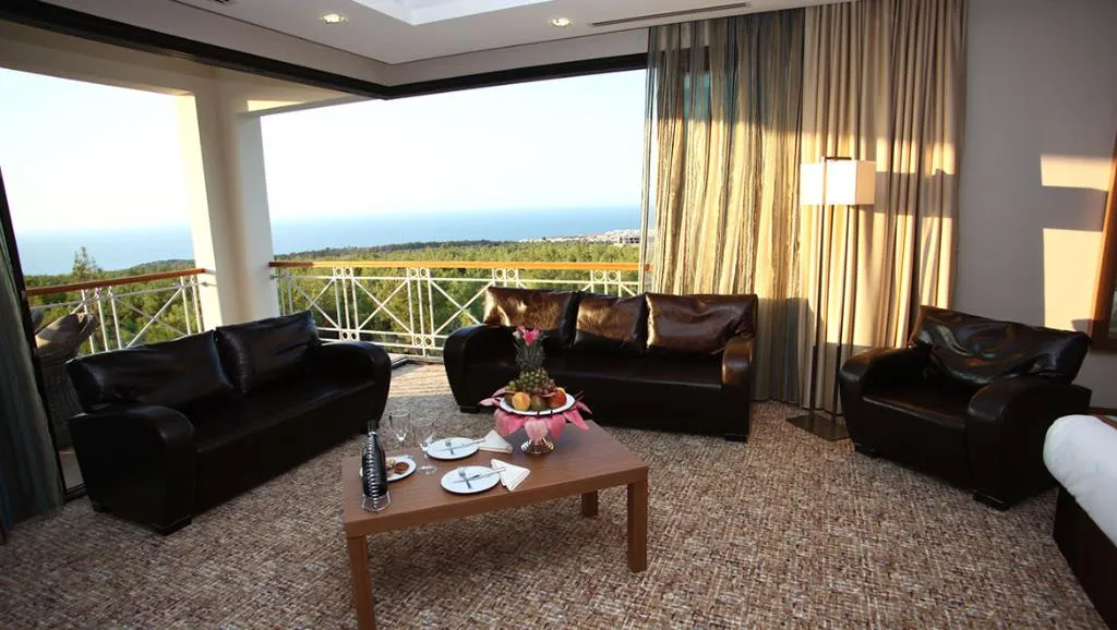 JUNIOR SUITE STANDARD Room, Korineum Golf Resort, Cyprus