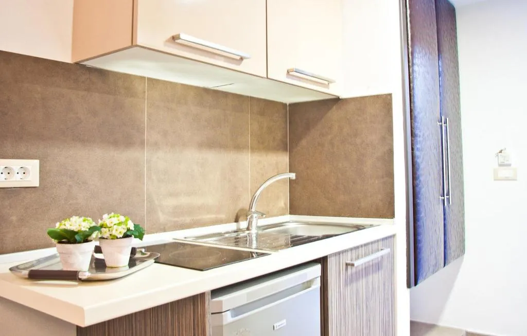 STUDIO WITH DOUBLE BED Room, Malibu Boutique, Rhodes