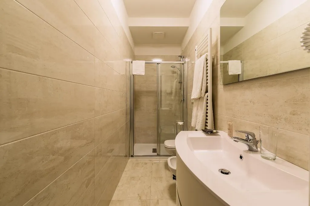 APARTMENT CAPACITY 4 TWO BEDROOMS Room, Charming Palace Corte Del Teatro, Venice