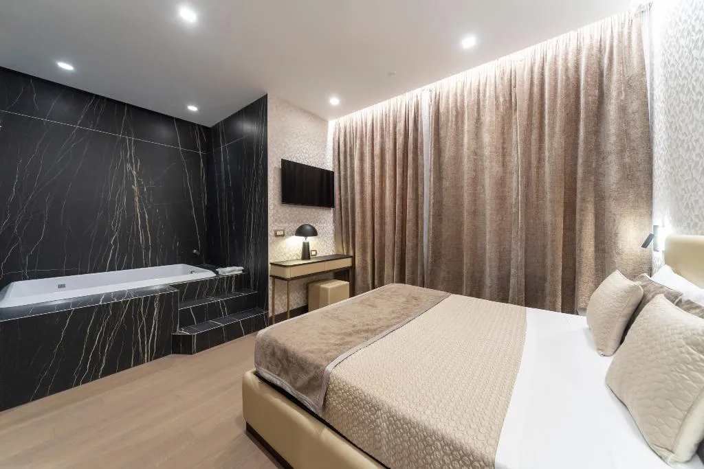 SUITE KING SIZE BED Room, San Carlo Suite, Rome