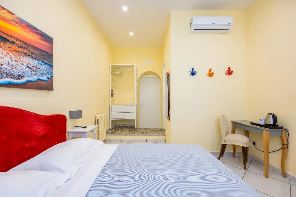 DOUBLE STANDARD Room, La Casa Di Bruno, Naples