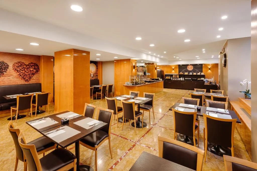 Restaurant, City Life Hotel Poliziano, Milan