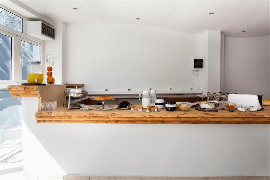 General view, ELYCHRYSON Apartments/HOTEL, Crete