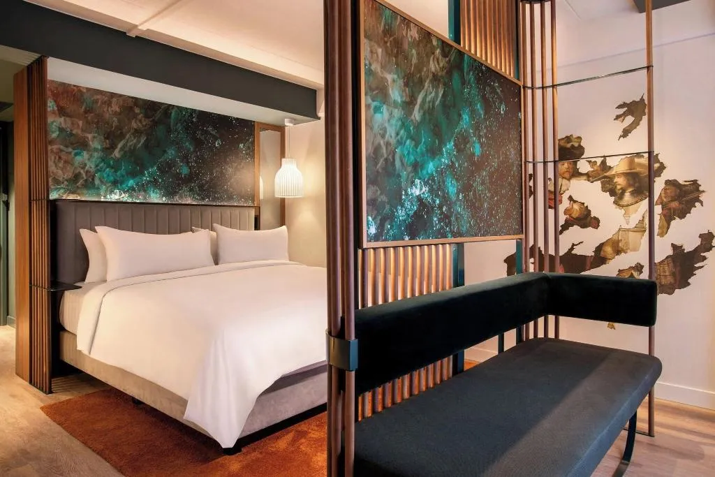 DOUBLE KING SIZE BED Room, Renaissance Amsterdam Hotel, Amsterdam