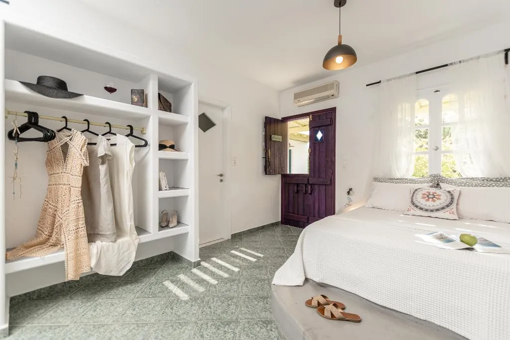 FAMILY ROOM DELUXE WITH TERRACE Room, Palatiana Agriturismo - Philoxenia Cottages, Crete