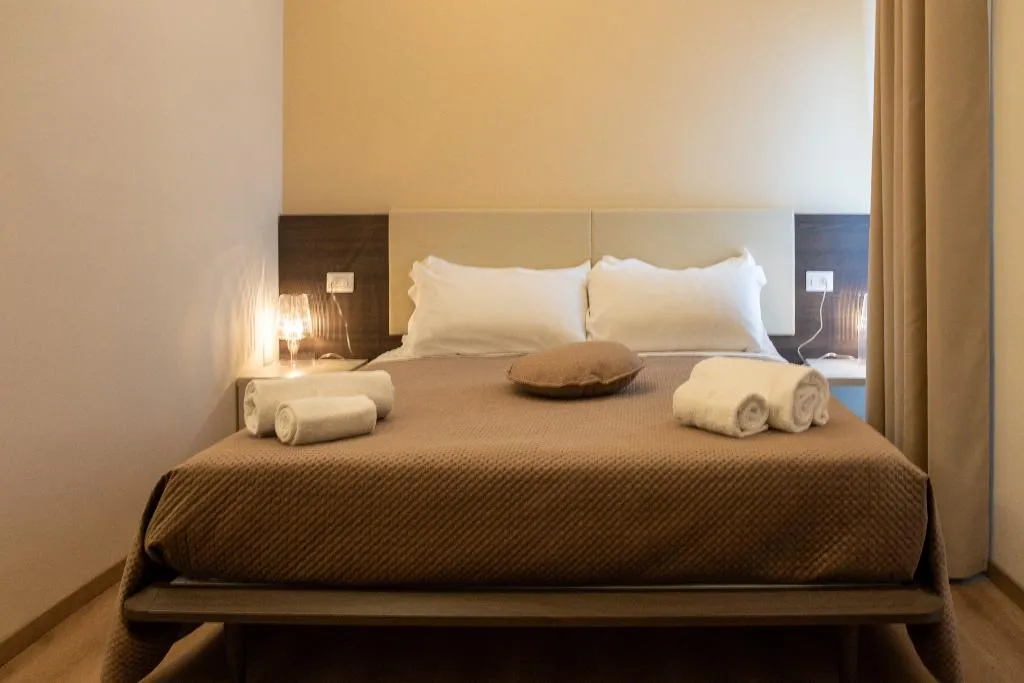 TRIPLE STANDARD Room, Palazzo Cappuccini Art Relais, Naples