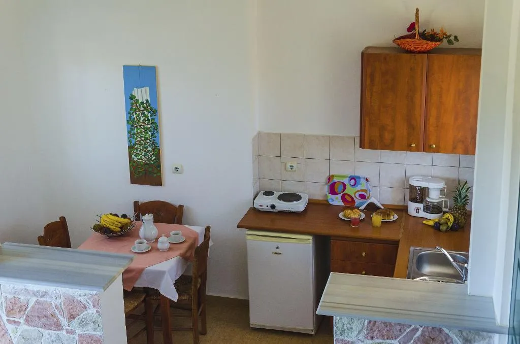 APARTMENT TWO BEDROOMS Room, The Small Village, Kos