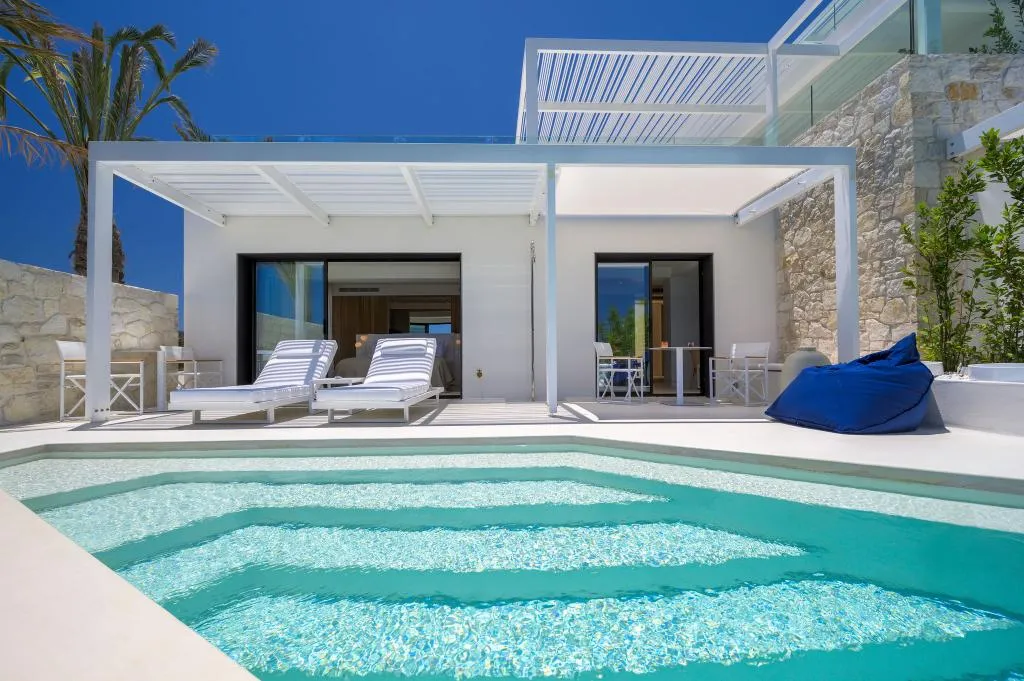 SUITE WITH PRIVATE POOL Room, The Island Concept, Crete