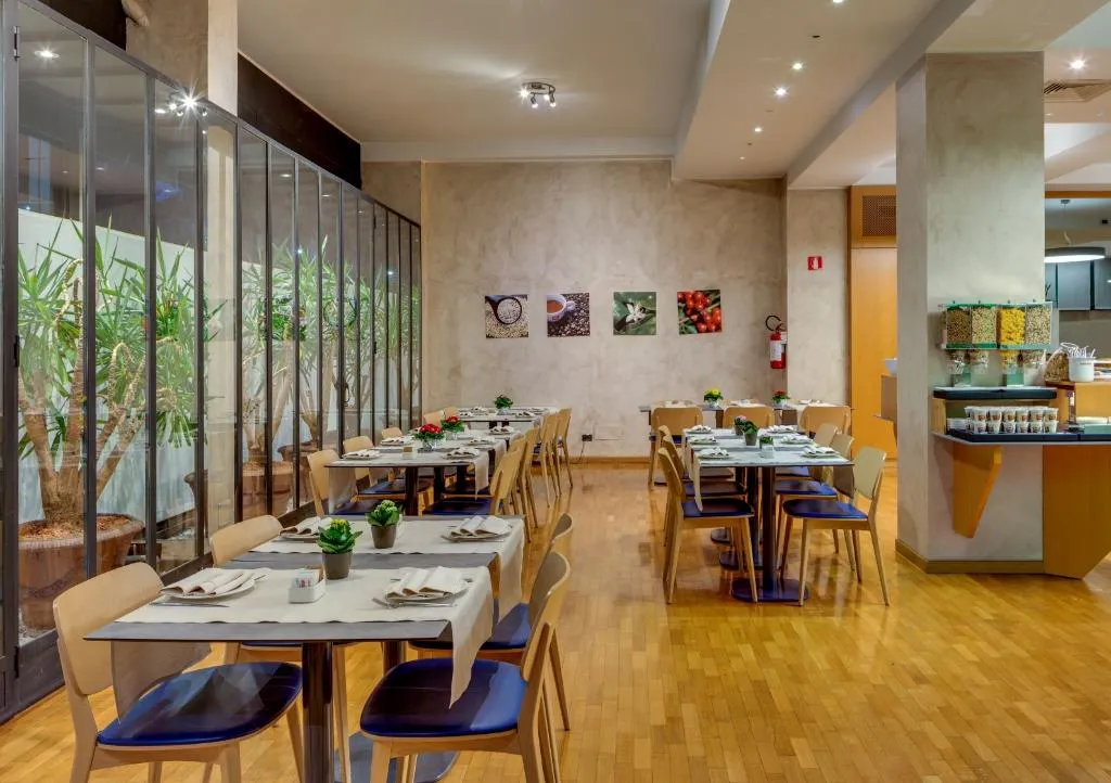 Restaurant, Hotel Raffaello, Milan