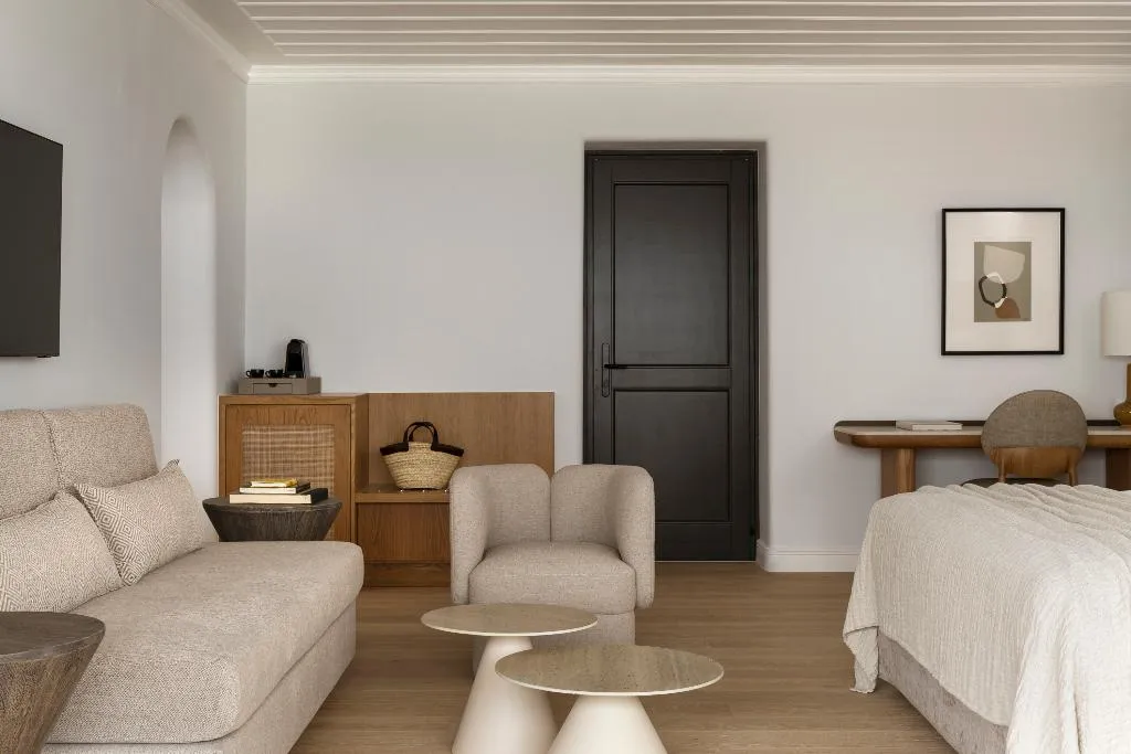 SUITE GRAND Room, NERO Boutique Hotel, Santorini