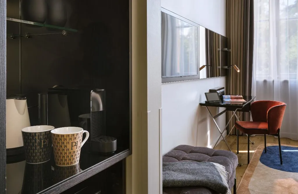 TWIN SUPERIOR Room, The Posthouse Berlin – Leonardo Limited Edition, Berlin
