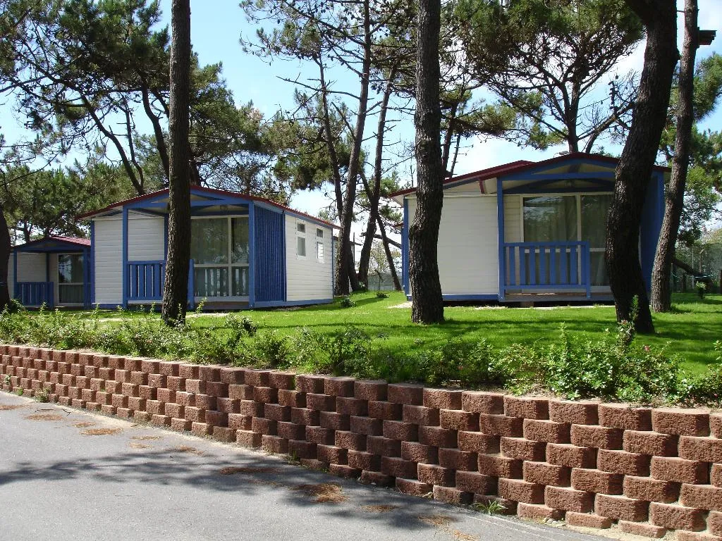 BUNGALOW CAPACITY 5 Room, Orbitur Rio Alto, Porto