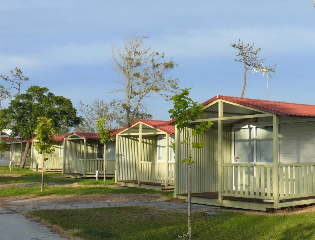 BUNGALOW CAPACITY 2 Room, Orbitur Gala, Porto