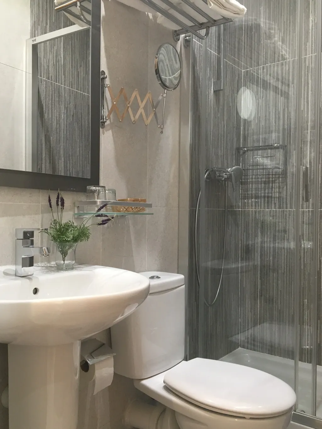 Room, Hostal Residencia Lido, Madrid
