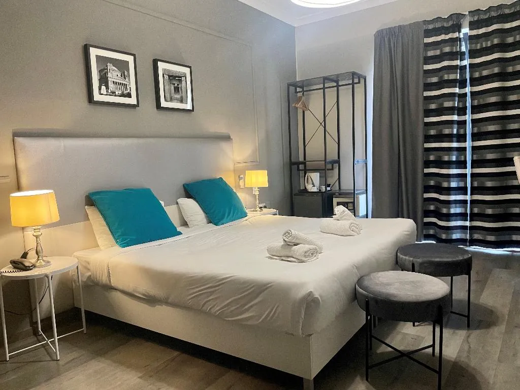 TRIPLE SEA VIEW Room, Sliema Marina Hotel, Malta