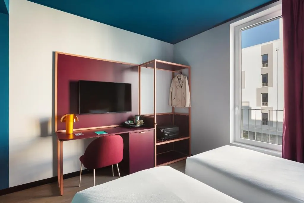 DOUBLE SINGLE USE CLASSIC Room, Cx Milan Nom, Milan