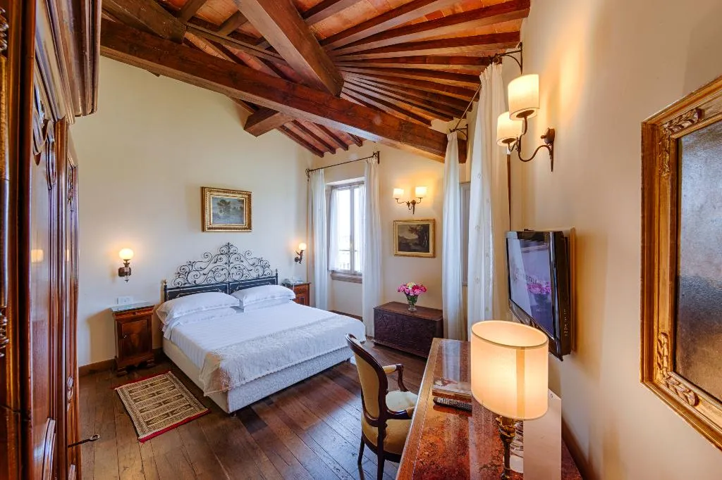 DOUBLE SUPERIOR RIVER VIEW Room, Hotel Mulino di Firenze, WorldHotels Crafted, Florence