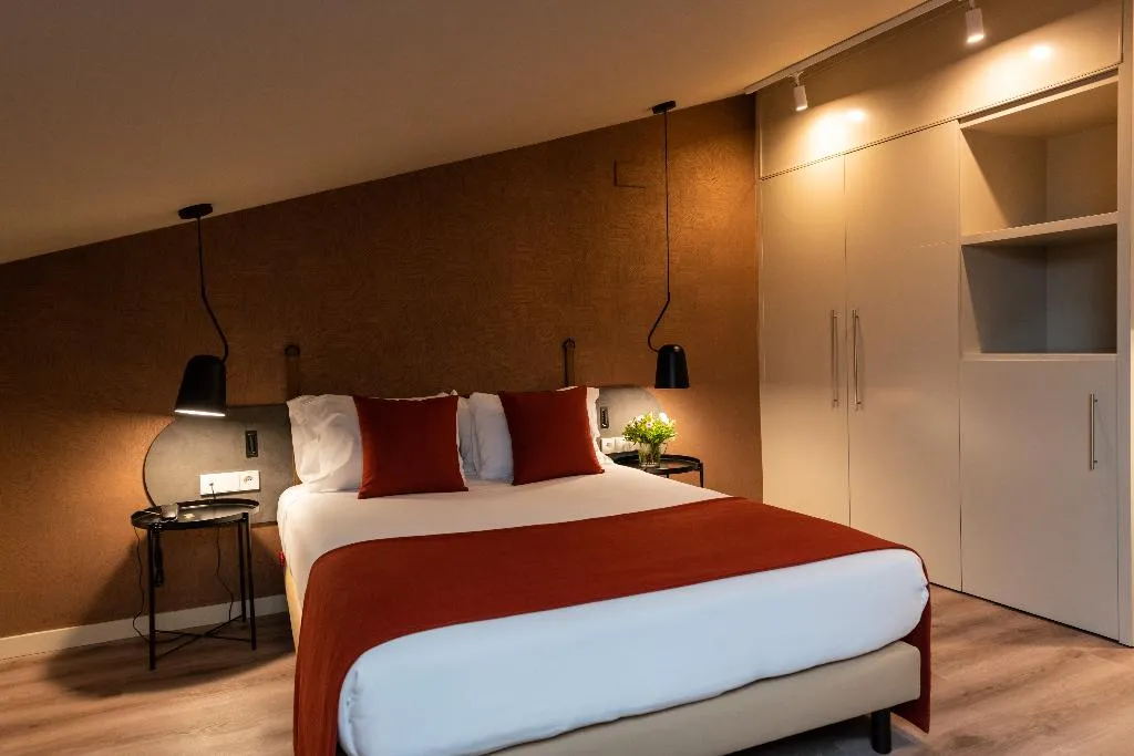 DOUBLE STANDARD Room, Atenea Rekord Suites, Barcelona