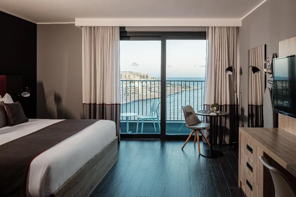 Double or Twin SUPERIOR SEA VIEW Room, be.HOTEL, Malta