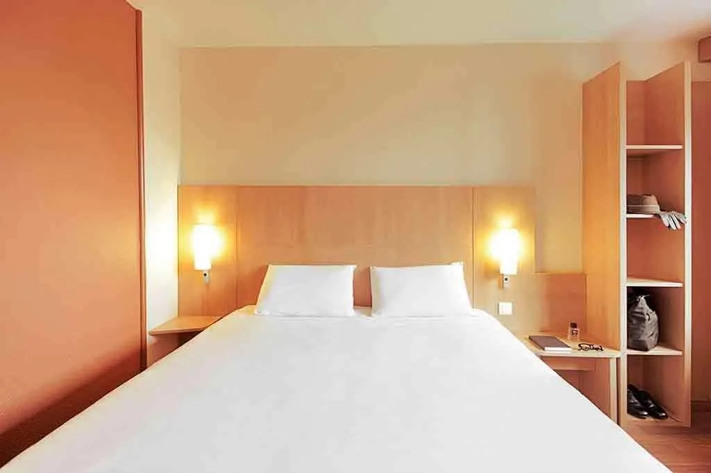 Room, Ibis Como, Milan