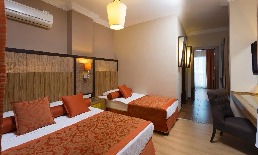 FAMILY ROOM POOL VIEW Room, Quattro Family Club Dem Hotel, Antalya