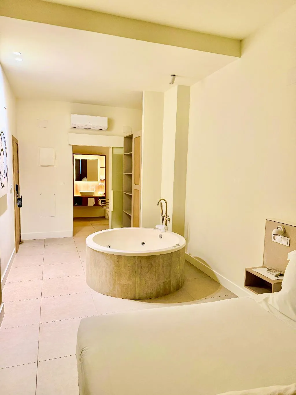 DOUBLE WITH AIR CONDITIONING Room, Velázquez, Costa Blanca