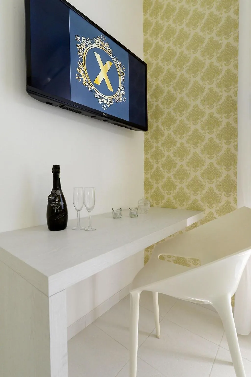 Room, X Hotel, Naples