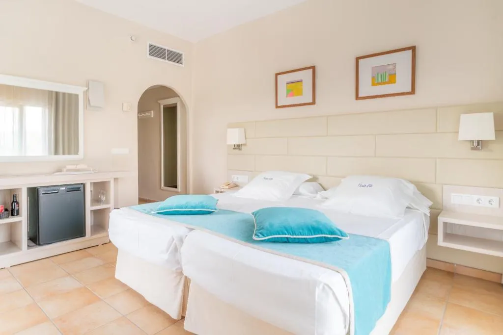 JUNIOR SUITE SIDE SEA VIEW Room, Cala d'Or, Majorca
