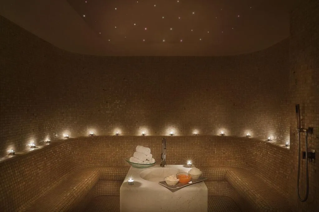 Sports and Entertainment, The Ritz-Carlton, Dubai, Dubai
