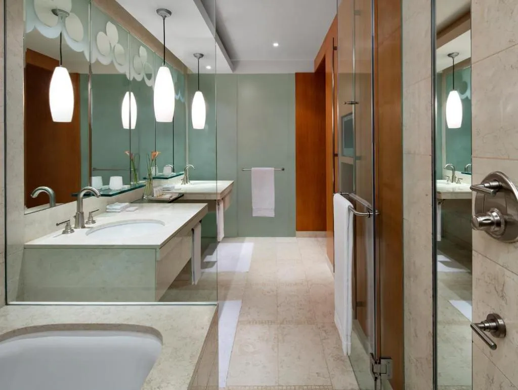 DOUBLE SINGLE USE DELUXE Room, The H Dubai, Dubai