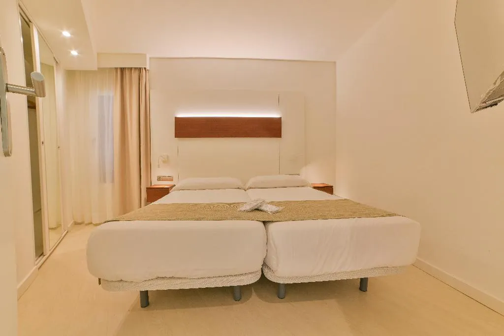 APARTMENT TWO BEDROOMS Room, Azul Playa Apartments, Majorca
