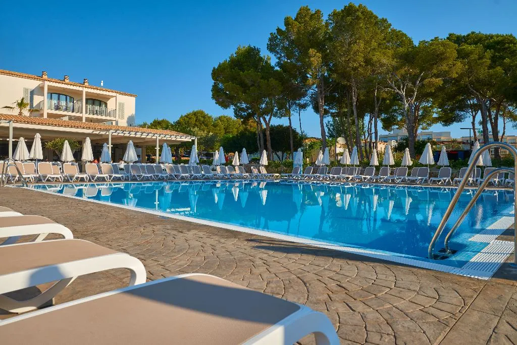 Terrace, Protur Floriana Resort Aparthotel, Majorca