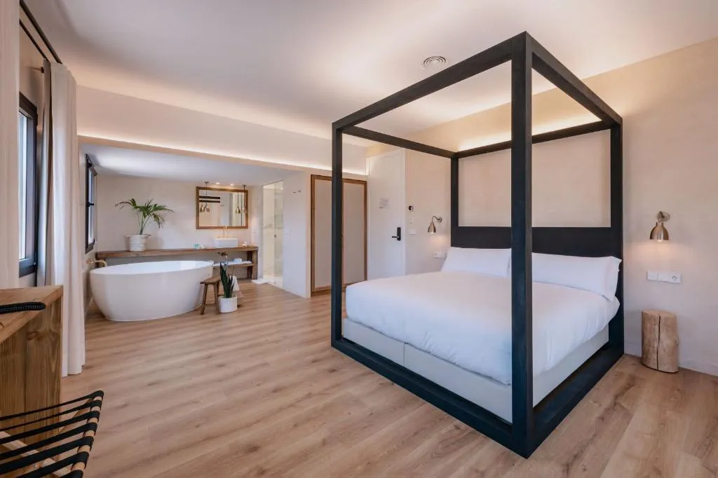 JUNIOR SUITE BASIC Room, Palau Macelli, Costa Brava