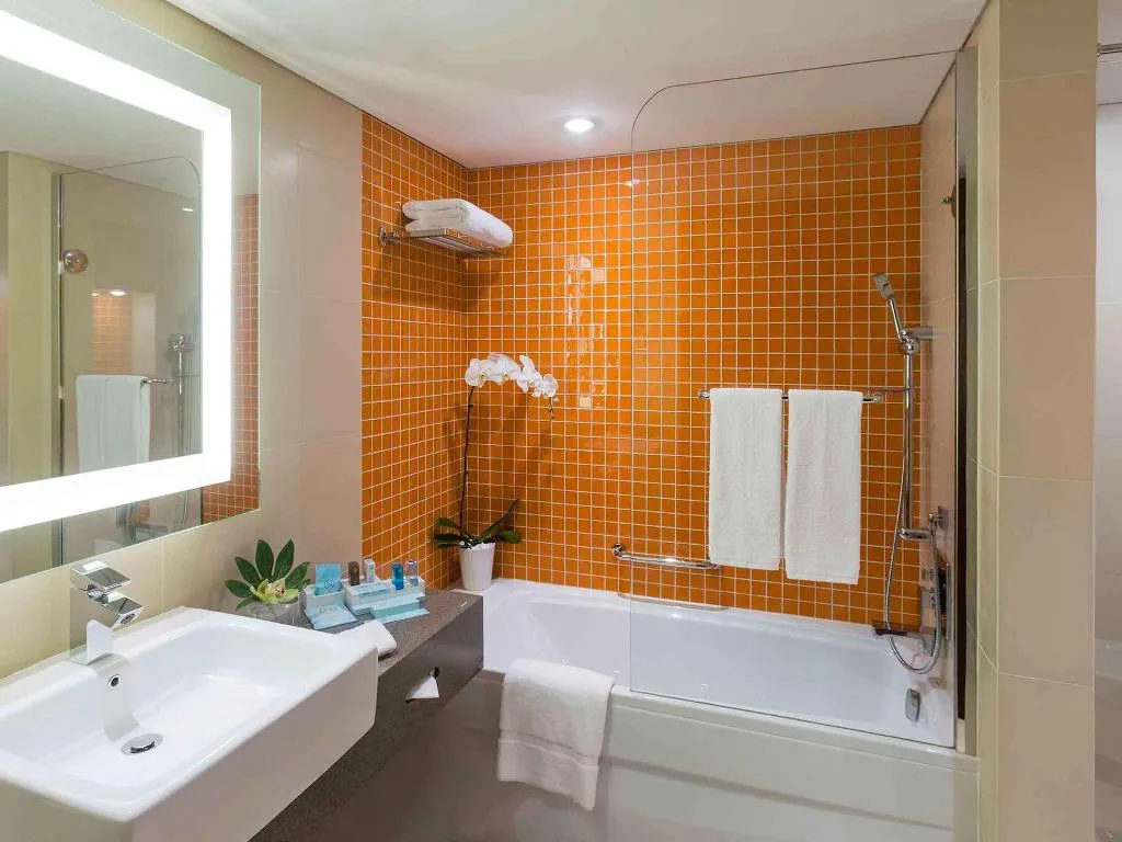DOUBLE SUPERIOR Room, Novotel Dubai Al Barsha, Dubai