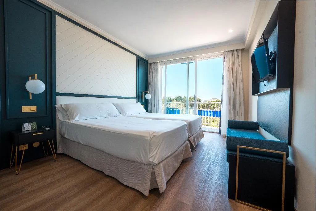 Double or Twin SUPERIOR WITH BALCONY Room, Nura Boreal, Majorca