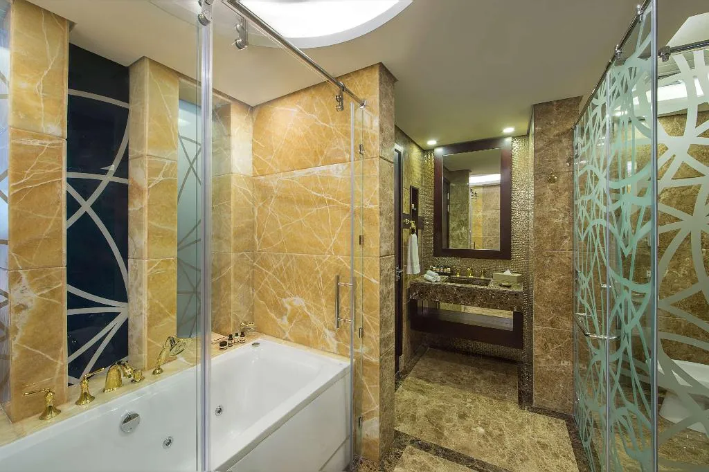SUITE EXECUTIVE Room, Grand Mercure Business Bay, Dubai