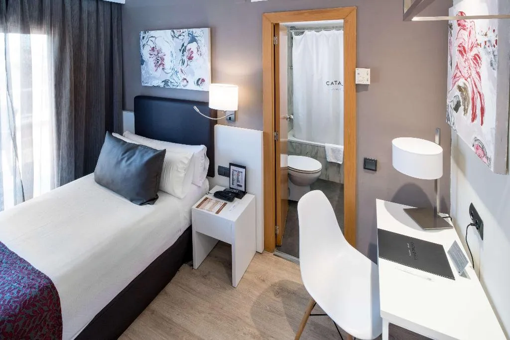 Room, Catalonia Castellnou, Barcelona