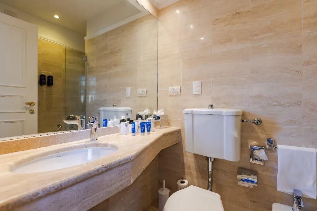 TRIPLE CLASSIC Room, Calzaiuoli, Florence