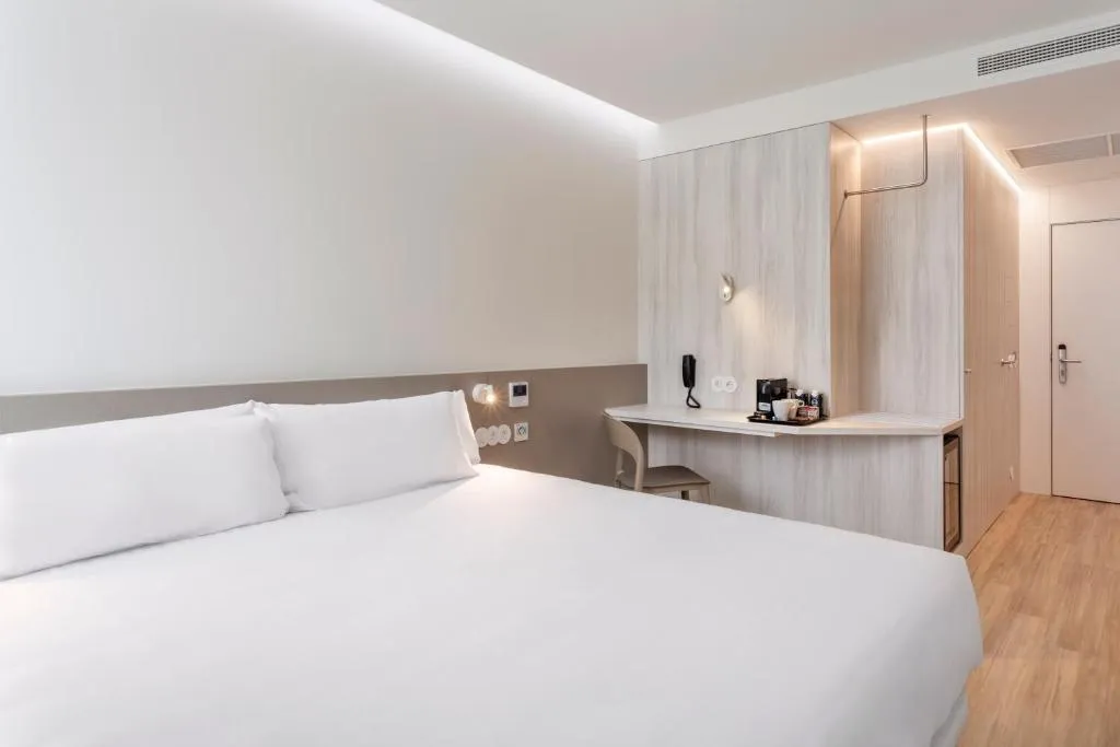 Room, B&B Hotel Santo Tirso, Porto