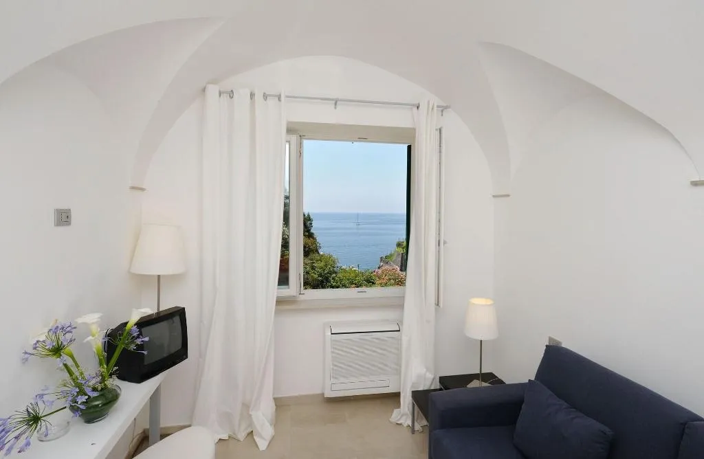 Room, Residence La Dolce Vita, Naples
