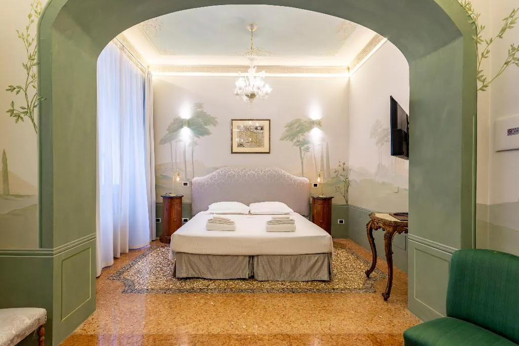 SUITE EXECUTIVE Room, Villa Tortorelli, Florence