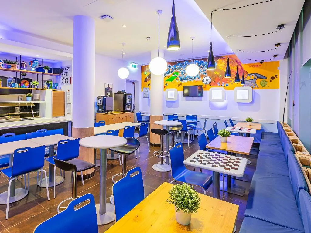 Sports and Entertainment, ibis budget Porto Gaia, Porto