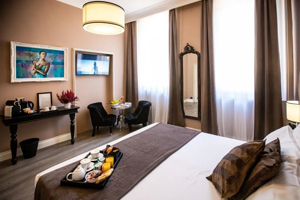 DOUBLE DELUXE QUEEN BED Room, Jb Relais, Rome
