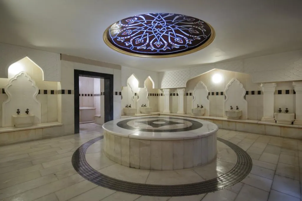 Sports and Entertainment, Crystal Admiral Aqua Collection, Antalya