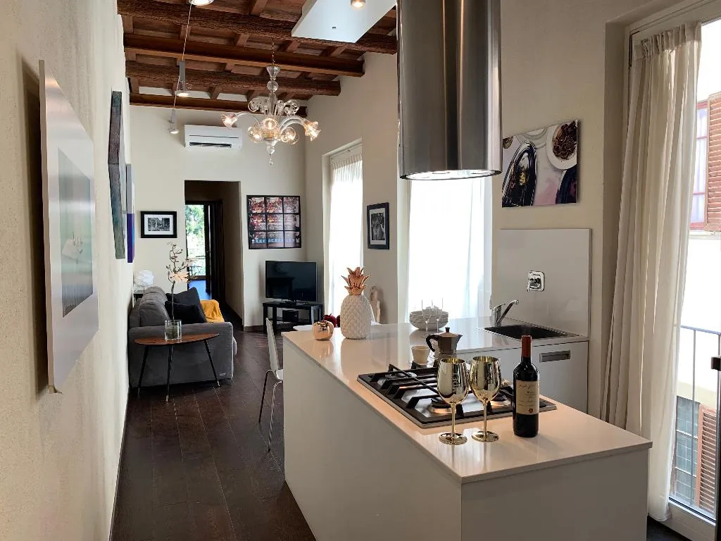 APARTMENT CLASSIC TWO BEDROOMS Room, Florence Art Apartments, Florence