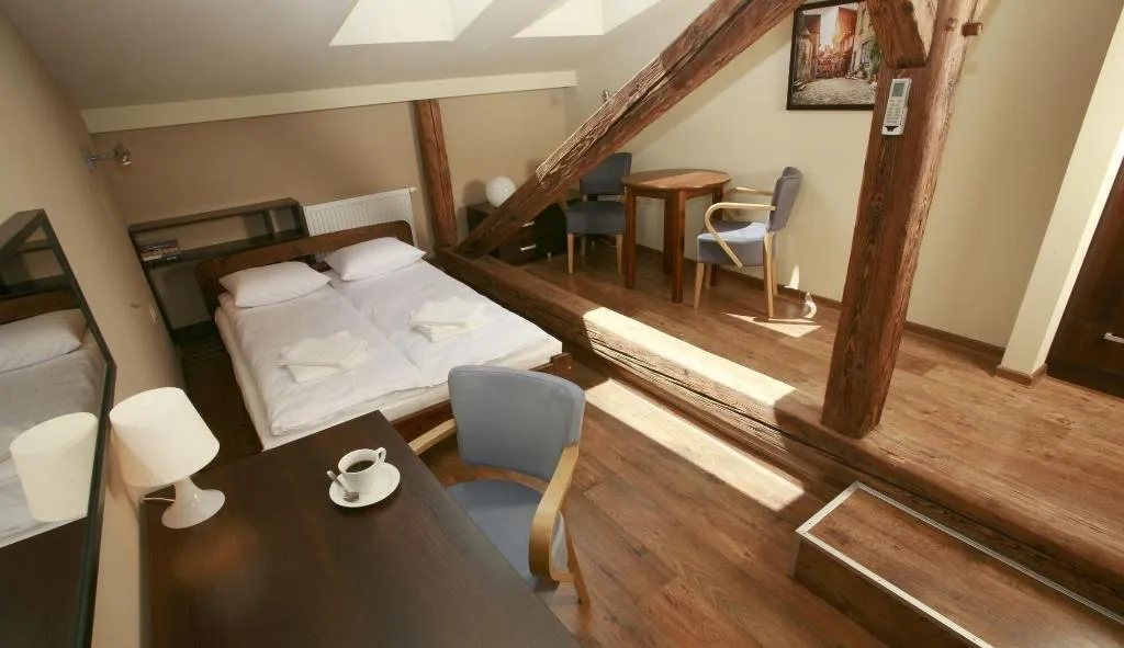 Room, Dom Turysty - Pokoje Goscinne, Krakow