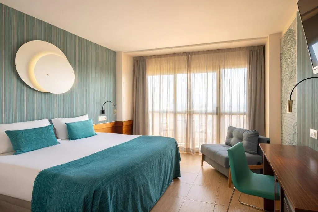 TRIPLE POOL VIEW Room, htop Amaika Adults Only, Costa Brava