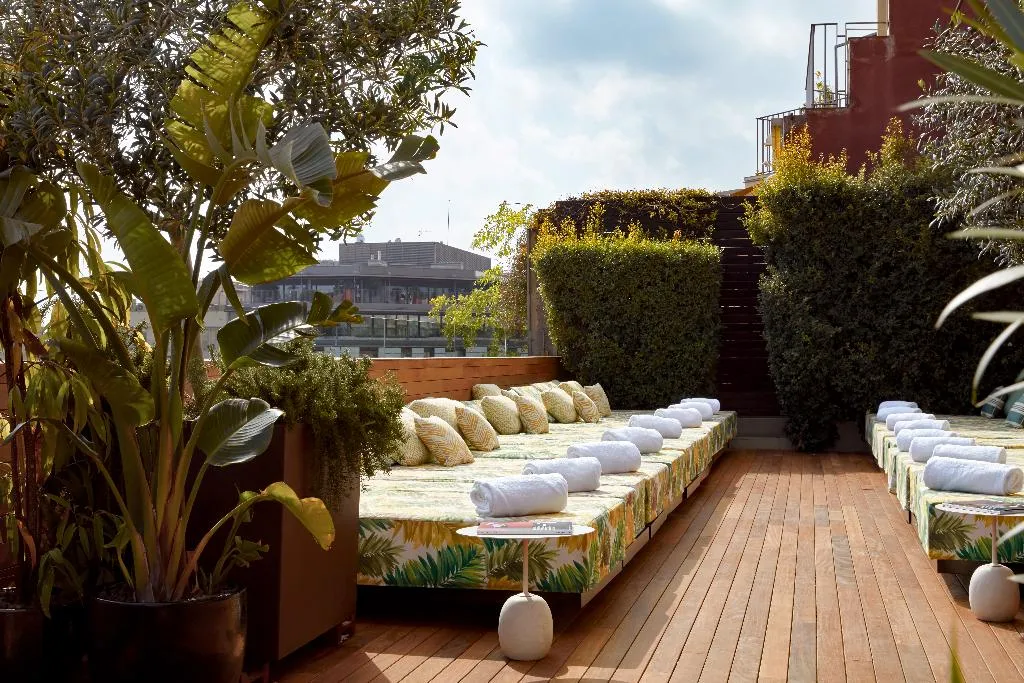 Terrace, Sir Victor Hotel part of Sircle Collection, Barcelona